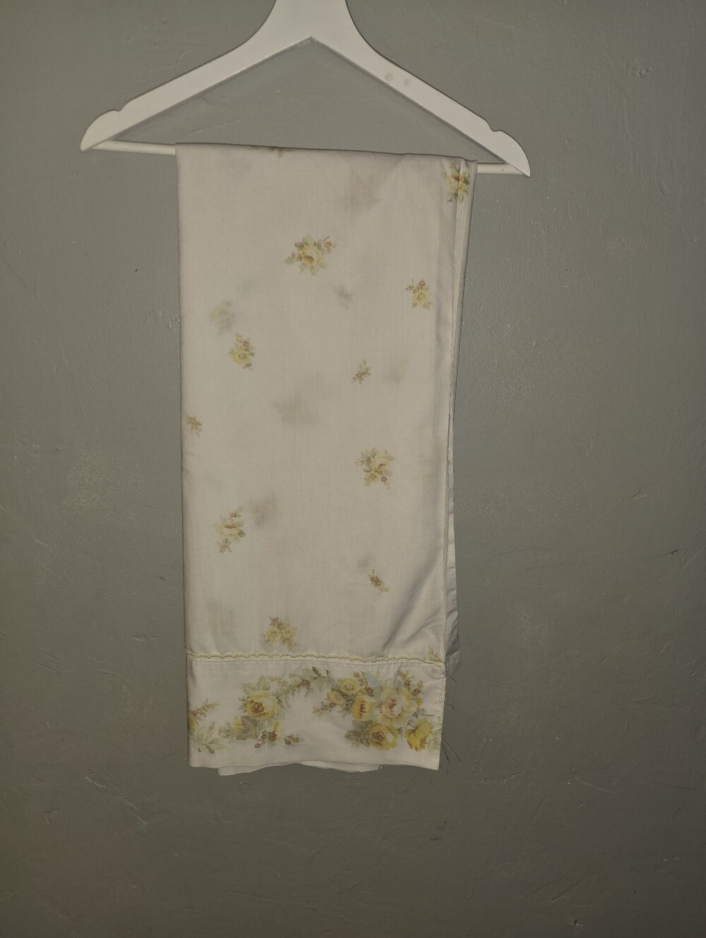 Vintage 1960s Sears Yellow Rose Floral Full Flat Sheet